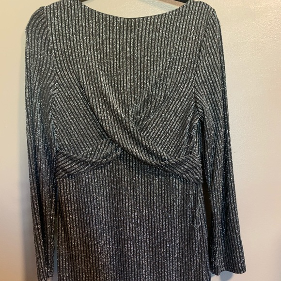 Cute Long sleeve mini dress - Picture 2 of 4